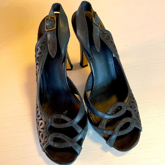 Strappy Leather vintage FCUK heels - Picture 1 of 5